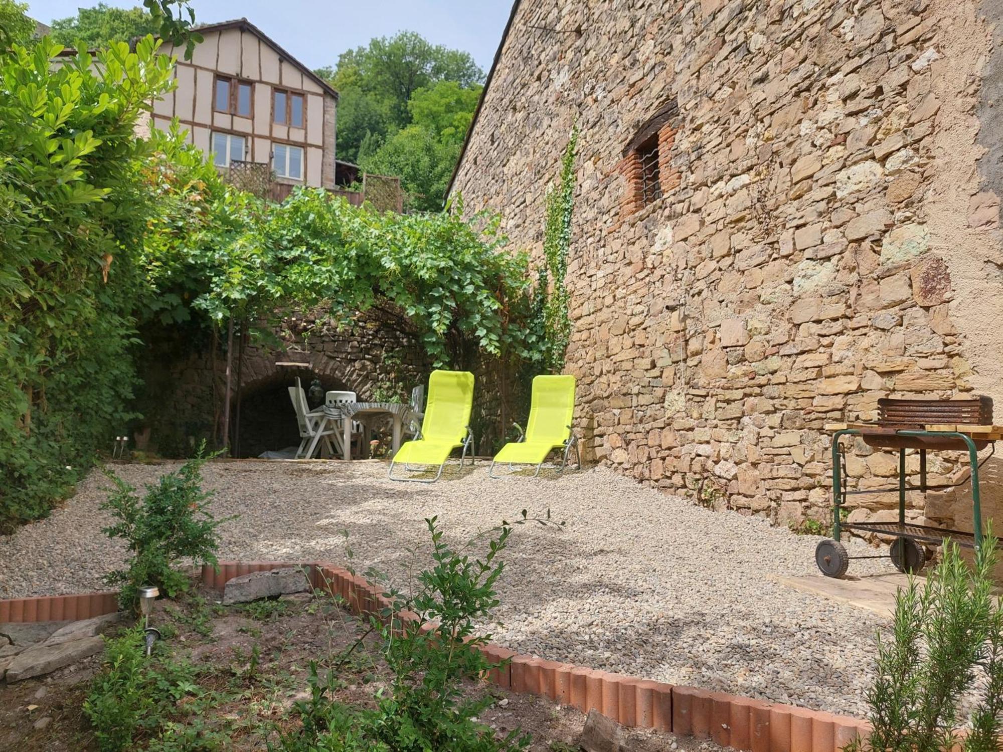 Maison Atypique A Cordes-Sur-Ciel 2 Chambres Habitación foto